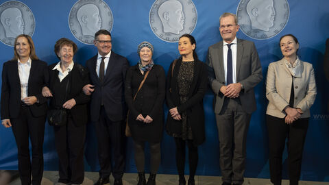 Festakt zur Verleihung der Wilhelm-Leuschner-Medaille an Fritz Bauer Festakt zur Verleihung der Wilhelm-Leuschner-Medaille an Fritz Bauer