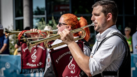 Für gute Stimmung sorgen zahlreiche Musikkapellen. Für gute Stimmung sorgen zahlreiche Musikkapellen.